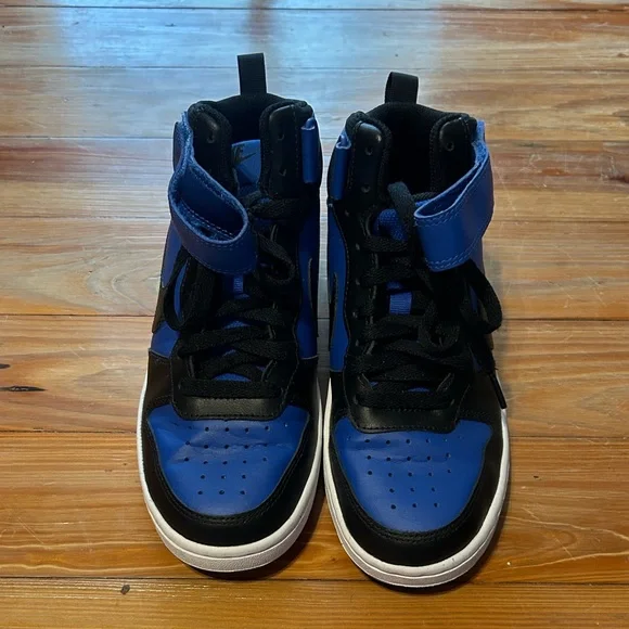 Nike Kids Sneakers Black and Royal Blue - Picture 2 of 5